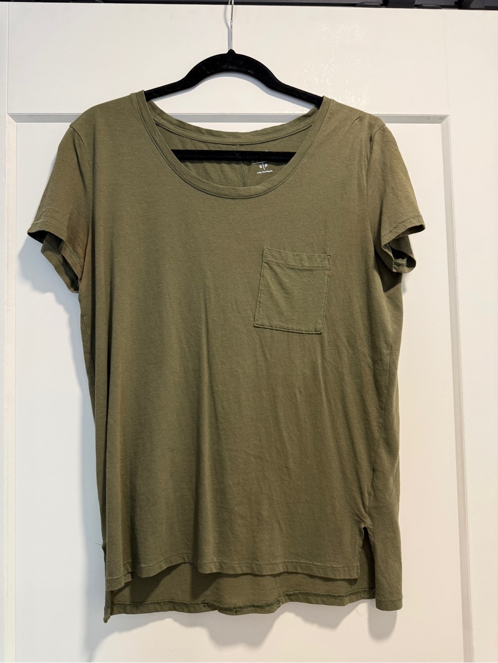 Old Navy Olive Green Short Sleeve Pocket Tee
